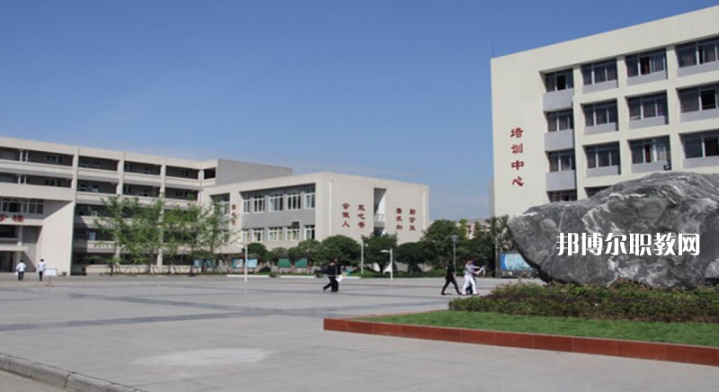 宜良縣職業(yè)高級(jí)中學(xué)2021年報(bào)名條件、招生要求、招生對(duì)象