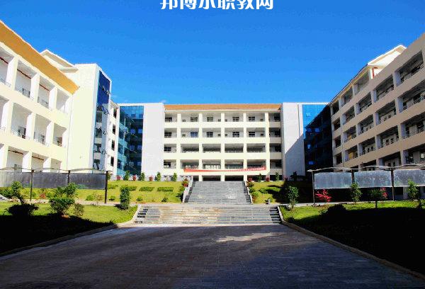 芒市職業(yè)教育中心2021年學(xué)費(fèi)、收費(fèi)多少
