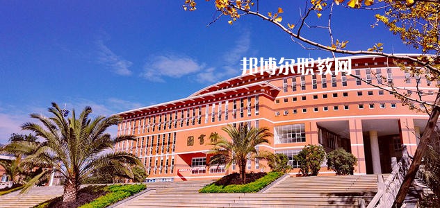 保山中醫(yī)藥高等專科學校地址在哪里