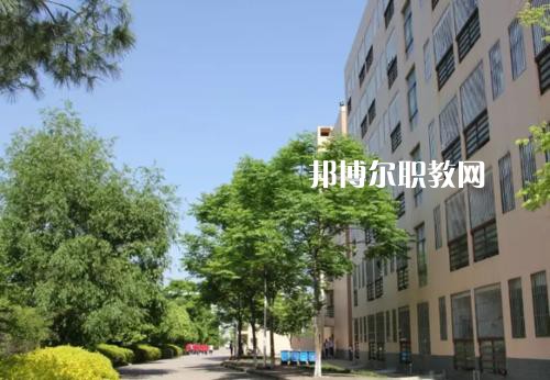 云南曲靖應(yīng)用技術(shù)學(xué)校怎么樣、好不好