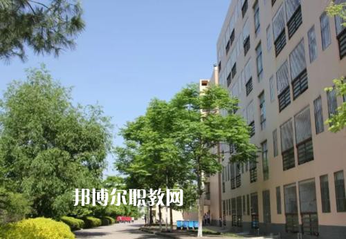 云南曲靖應(yīng)用技術(shù)學(xué)校2021年學(xué)費、收費多少