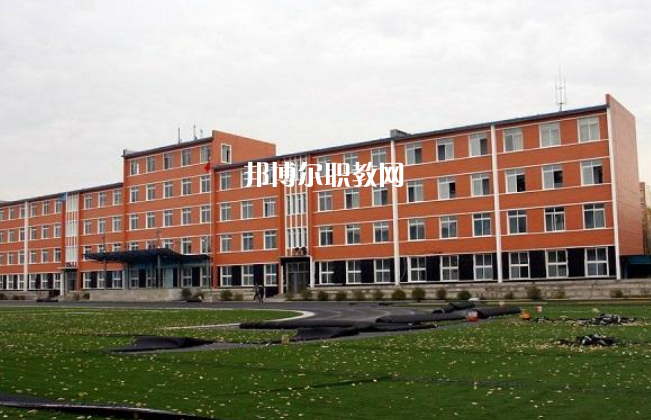 云南楚雄工業(yè)學校怎么樣、好不好