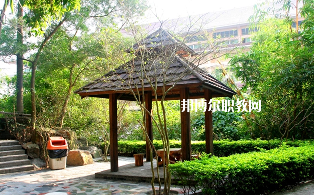 石家莊2021年上中?？梢钥即髮W(xué)嗎