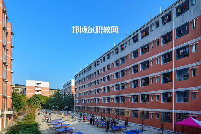 秦皇島市燕?？萍悸殬I(yè)學(xué)校2022年報(bào)名條件、招生要求、招生對(duì)象