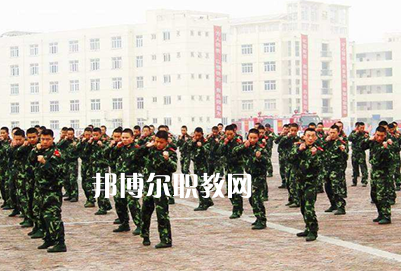 重慶聚英技工學(xué)校升學(xué)部2022年學(xué)費、收費多少 
