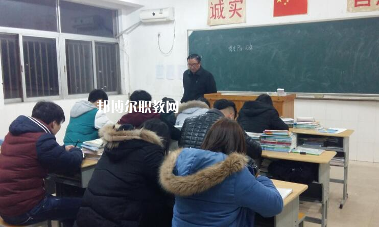 泰州市體育運動學(xué)校2022年報名條件、招生要求、招生對象
