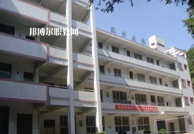 重慶五里店職業(yè)中學(xué)2022年報名條件、招生要求、招生對象 