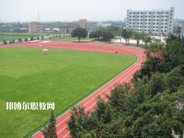 重慶航運旅游學校怎么樣、好不好