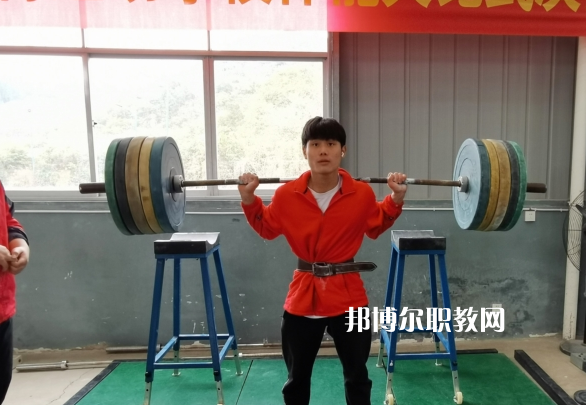貴州體育運(yùn)動(dòng)學(xué)校2022年收費(fèi)、學(xué)費(fèi)多少