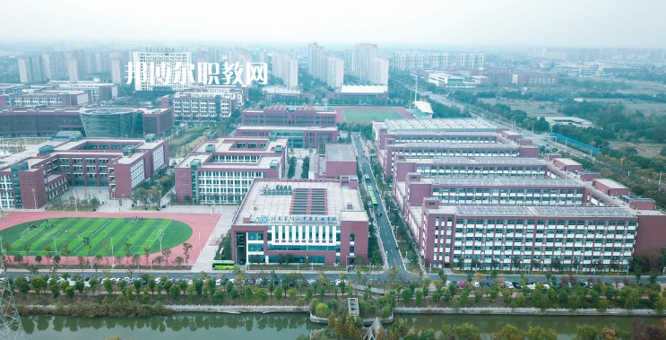 江蘇靖江中等專業(yè)學校怎么樣、好不好