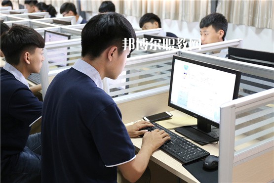石家莊財經(jīng)商貿(mào)學(xué)校2022年報名條件、招生要求、招生對象