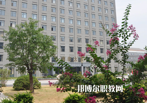 徐州機(jī)電技師學(xué)院2022年報(bào)名條件、招生要求、招生對象