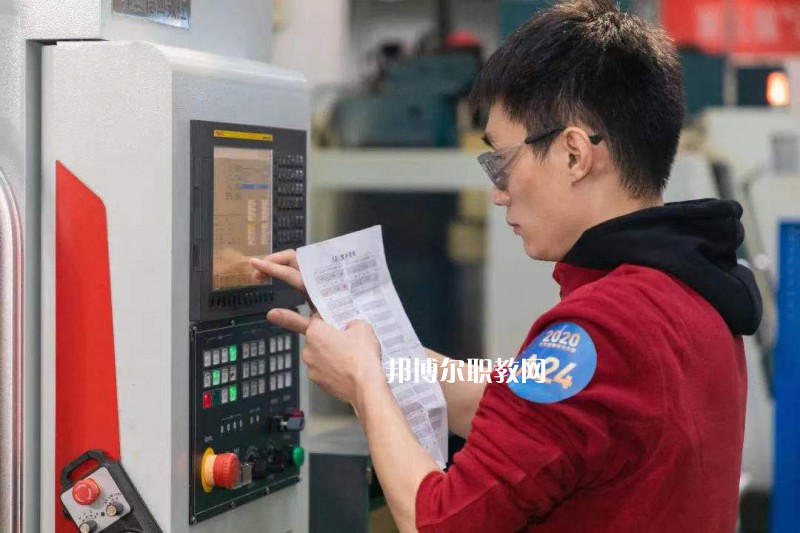 江蘇昆山第一中等專(zhuān)業(yè)學(xué)校2022年報(bào)名條件、招生要求、招生對(duì)象