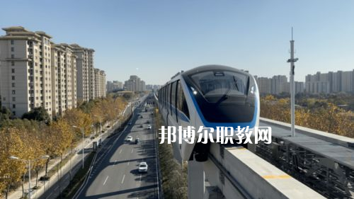 蘭州2022年中專軌道交通學?？即髮? width=