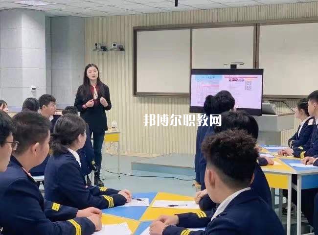 江蘇省大港中等專業(yè)學(xué)校2022年學(xué)費(fèi)、收費(fèi)多少