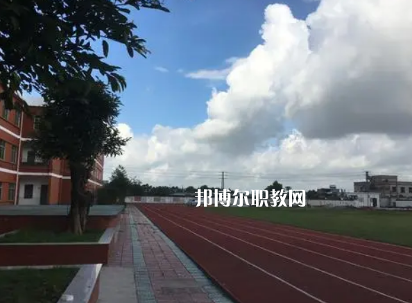 德陽中德工業(yè)技術(shù)學(xué)校怎么樣，好不好