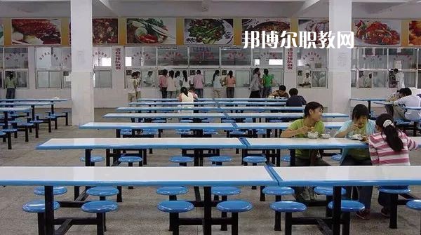 陜西寶雞育新職業(yè)高級中學(xué)2022年宿舍條件