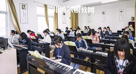 渦陽縣科技學(xué)校2022年報名條件、招生要求、招生對象