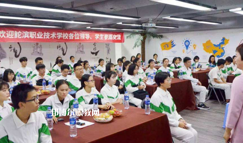 汕頭鮀濱職業(yè)技術(shù)學(xué)校2022年報(bào)名條件、招生要求、招生對(duì)象
