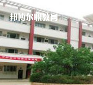 涼山職業(yè)技術(shù)學校2022年招生辦聯(lián)系電話