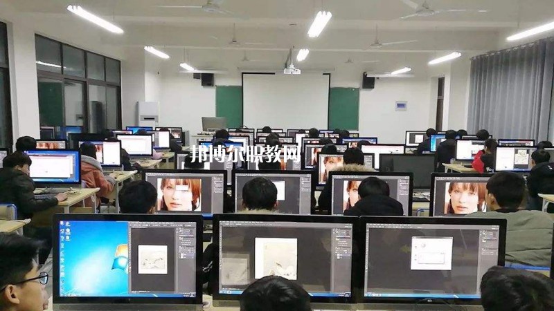 石家莊萬搏中等專業(yè)學校2022年招生錄取分數線