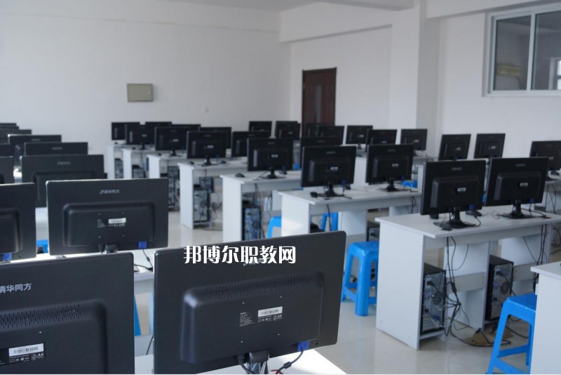 石家莊萬搏中等專業(yè)學(xué)校2022年報名條件、招生要求、招生對象