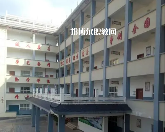 榕江縣中等職業(yè)學(xué)校2022年報名條件、招生要求、招生對象