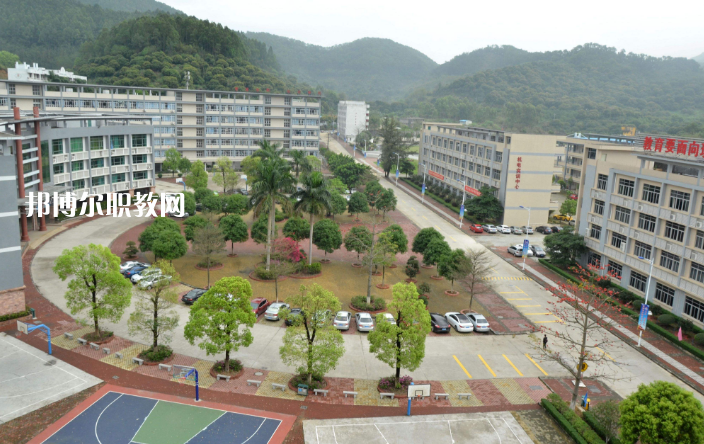 廣州市增城衛(wèi)生職業(yè)技術(shù)學(xué)校2022年報名條件、招生要求、招生對象
