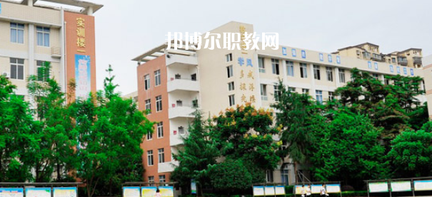 華坪縣職業(yè)高級中學2022年招生對象、招生條件、報名條件
