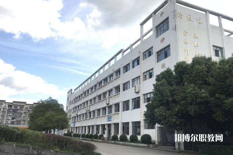 遂寧應用高級技工學校2022年招生要求，報名條件，招生對象
