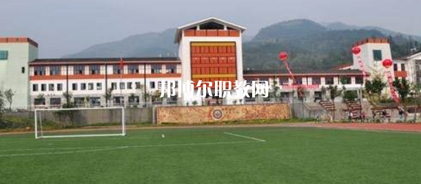 阿壩衛(wèi)生學(xué)校2022年報(bào)名條件、招生要求、招生對(duì)象