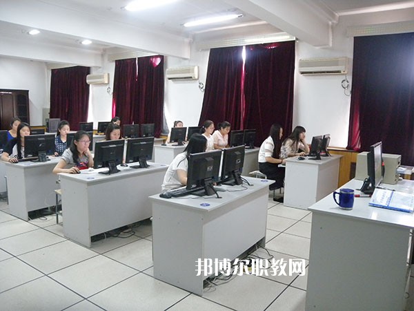 張家口科技職業(yè)學(xué)校2022年學(xué)費、收費多少