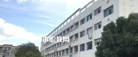 遂寧應(yīng)用高級技工學(xué)校2022年學(xué)費，收費多少