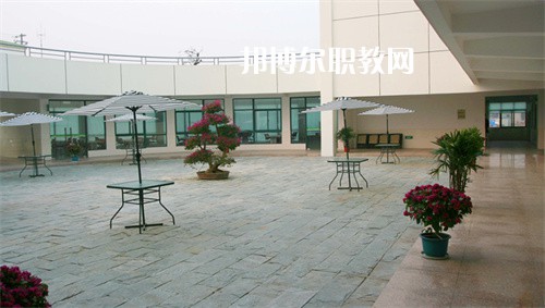鎮(zhèn)江高等職業(yè)技術(shù)學(xué)校2022年報名條件、招生要求、招生對象