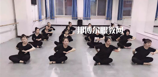承德科技管理工程學(xué)校2022年學(xué)費(fèi)、收費(fèi)多少