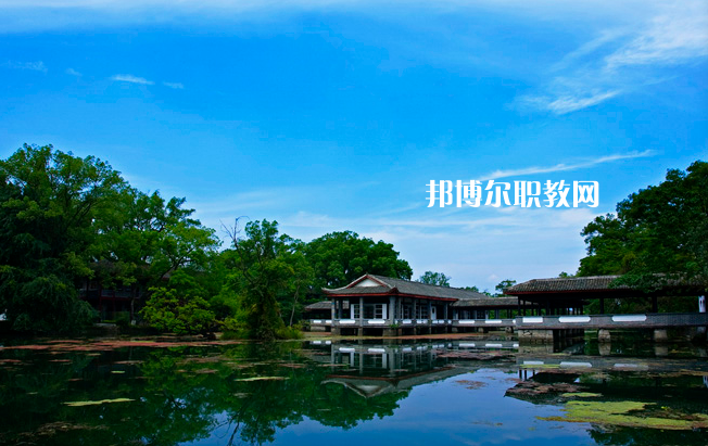 廣西桂林農(nóng)業(yè)學(xué)校2022年報(bào)名條件、招生要求、招生對(duì)象