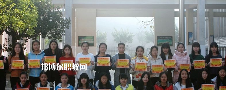 梅州藝術(shù)學校2022年報名條件、招生要求、招生對象