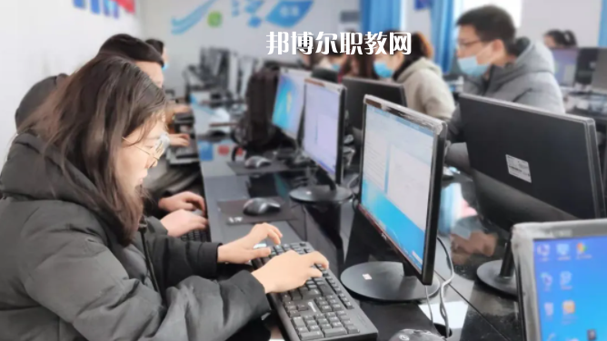 合肥中科信息工程技工學(xué)校2022年報(bào)名條件、招生要求、招生對(duì)象