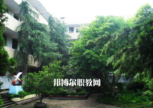 內(nèi)江求是職業(yè)技術(shù)學(xué)校2022年報(bào)名條件、招生要求、招生對(duì)象