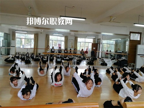 黃山炎培職業(yè)學(xué)校2022年報(bào)名條件、招生要求、招生對象