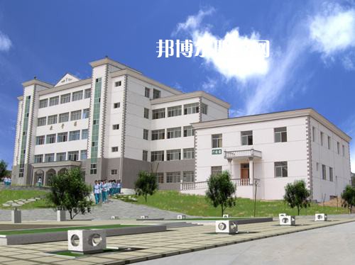 嵩明縣職業(yè)高級(jí)中學(xué)2022年報(bào)名條件、招生要求、招生對(duì)象