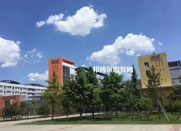 紅河州民族師范學(xué)校2022年學(xué)費(fèi)、收費(fèi)多少