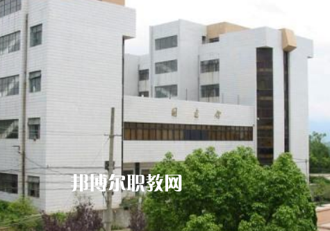 紅河州衛(wèi)生學(xué)校2022年報(bào)名條件、招生要求、招生對(duì)象