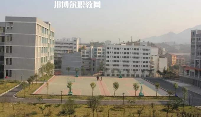 四川華鎣職業(yè)技術學校2022年宿舍條件