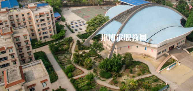 成都中醫(yī)藥大學(xué)附屬醫(yī)院針灸學(xué)校怎么樣、好不好