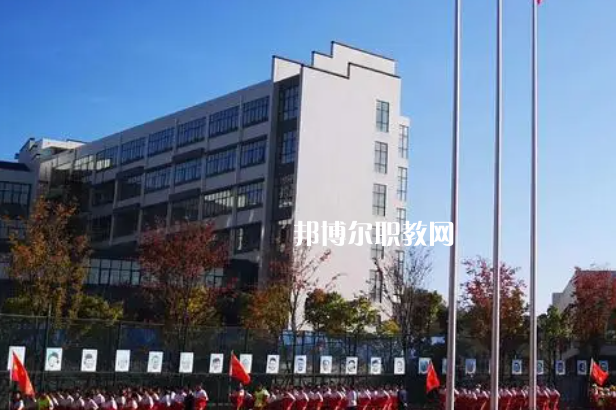 貴陽英才學(xué)校2022年報(bào)名條件、招生要求、招生對(duì)象