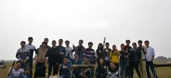 遂寧鴻圖電子電路技術職業(yè)學校2022年招生辦聯(lián)系電話