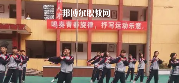 瀘州市天樺職業(yè)技術(shù)學校2022年報名條件、招生要求、招生對象