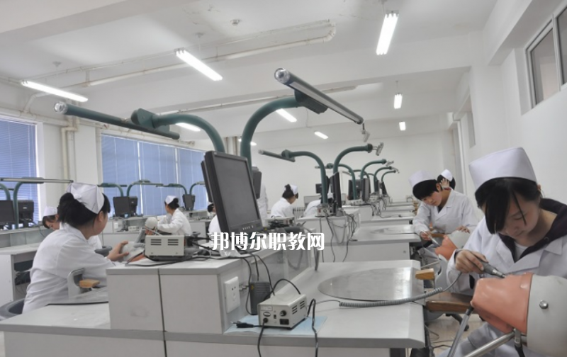 大連市皮口衛(wèi)生學校2022年有哪些專業(yè)；