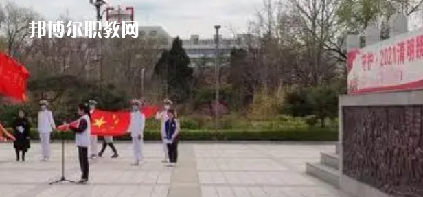 青島第二衛(wèi)生學(xué)校2022年招生條件、招生要求、招生對(duì)象